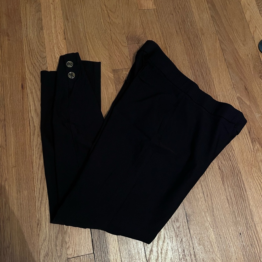 Black crop dress pants, mint condition